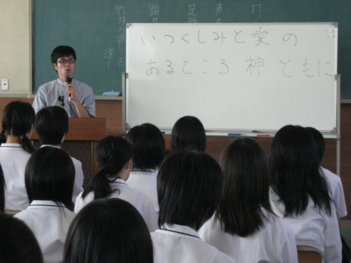 本校で黙想会が開かれました